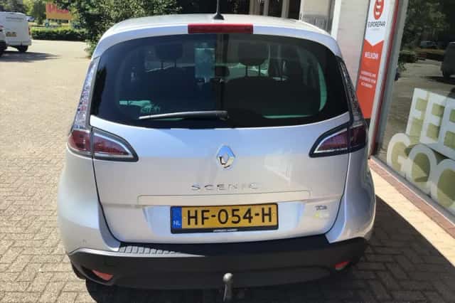 Renault Scénic (2015) thumbnail 4