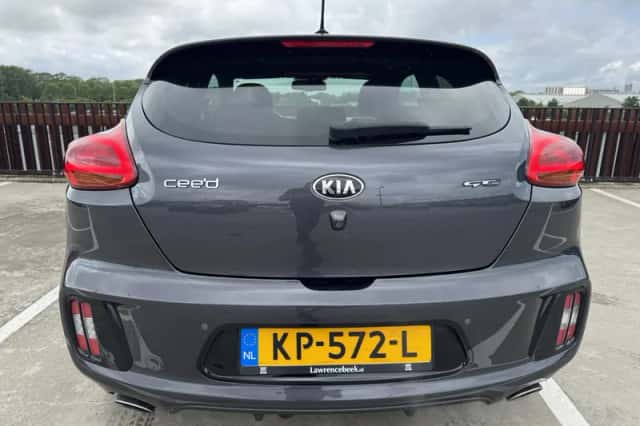Kia Proceed (2016) thumbnail 6