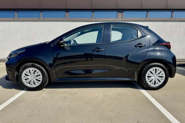 Mazda 2 Hybrid (2024) thumbnail 3