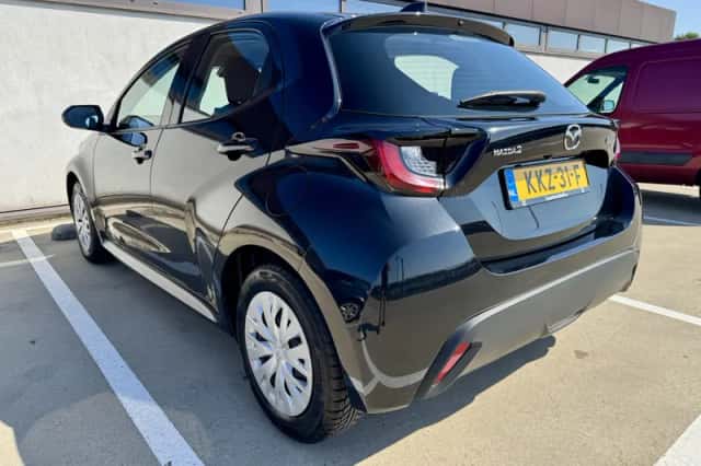 Mazda 2 Hybrid (2024) thumbnail 4