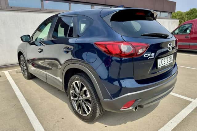 Mazda CX-5 (2016) thumbnail 4