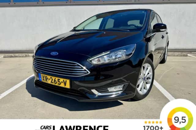 Ford Focus (2018) thumbnail 1