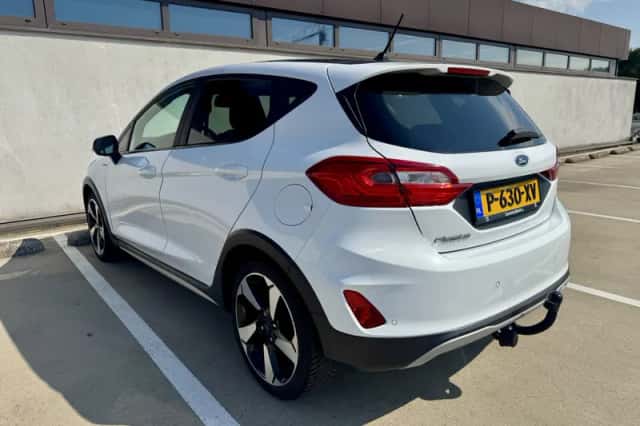 Ford Fiesta (2018) thumbnail 4