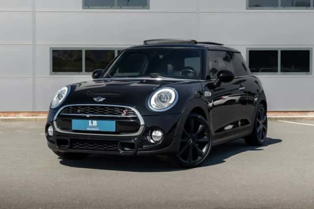 MINI Cooper S (2015) thumbnail 1