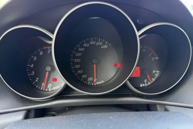 Mazda 3 (2005) thumbnail 3