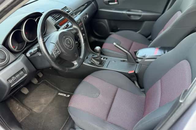 Mazda 3 (2005) thumbnail 6