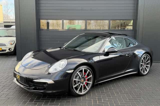 Porsche 911 (2013) thumbnail 5