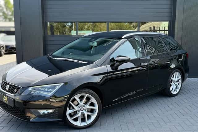 SEAT Leon (2015) thumbnail 1
