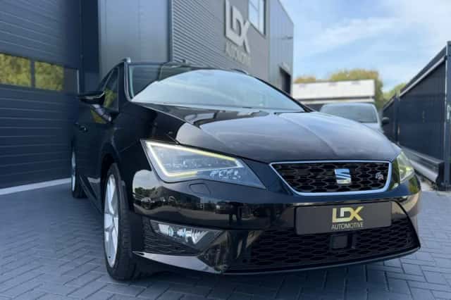 SEAT Leon (2015) thumbnail 6