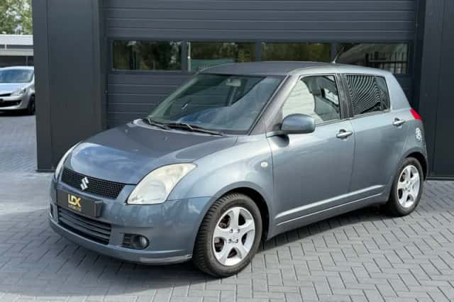 Suzuki Swift (2006) thumbnail 5