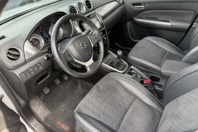 Suzuki Vitara (2019) thumbnail 6