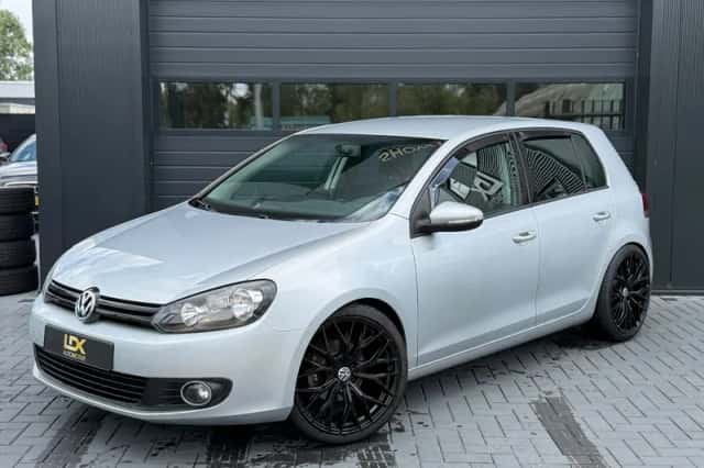 Volkswagen Golf (2010) thumbnail 1