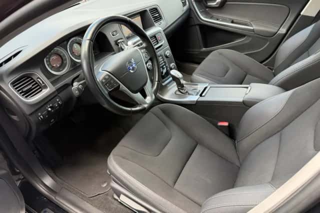 Volvo V60 (2013) thumbnail 6