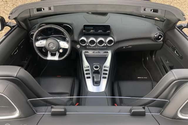 Mercedes-Benz AMG GT (2019) thumbnail 3