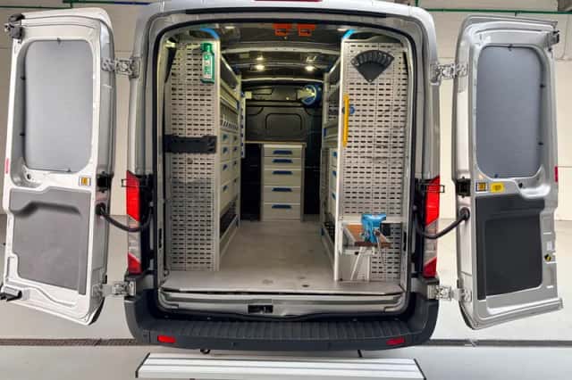 Ford Transit (2017) thumbnail 2