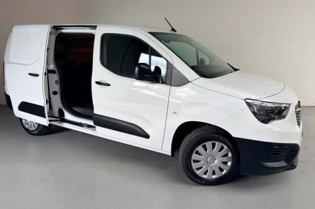 Opel Combo (2022) thumbnail 1