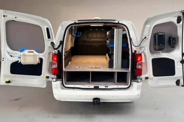 Opel Combo (2021) thumbnail 2