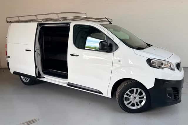 Peugeot Expert (2021) thumbnail 1