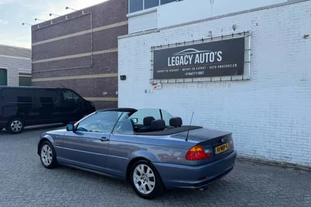 BMW 3-Serie (2001) thumbnail 3