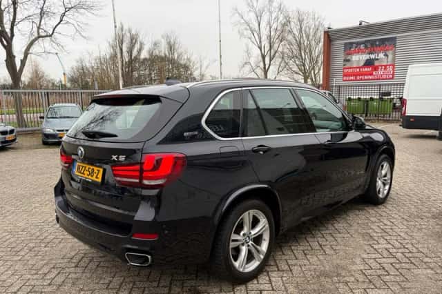 BMW X5 (2018) thumbnail 5