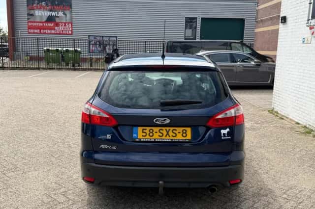 Ford Focus (2012) thumbnail 5
