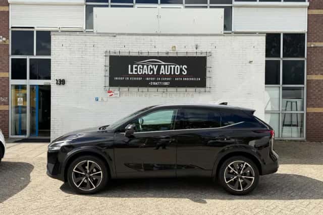 Nissan Qashqai (2022) thumbnail 3