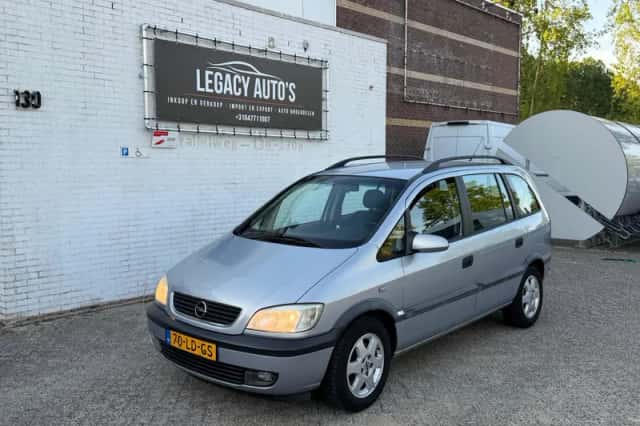 Opel Zafira (2002) thumbnail 2