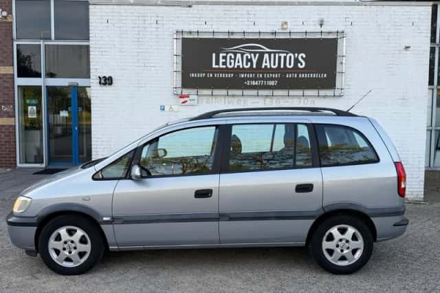 Opel Zafira (2002) thumbnail 3