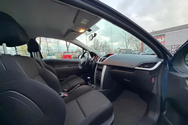 Peugeot 207 (2009) thumbnail 4