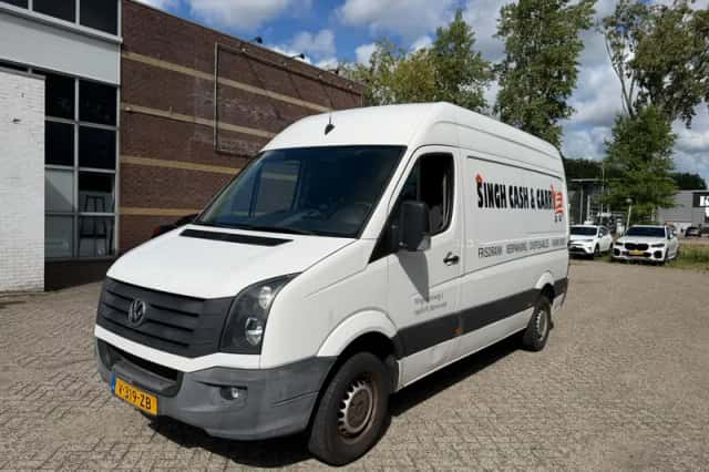 Volkswagen Crafter (2015) thumbnail 1
