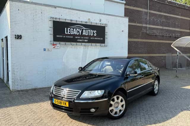 Volkswagen Phaeton (2004) thumbnail 1