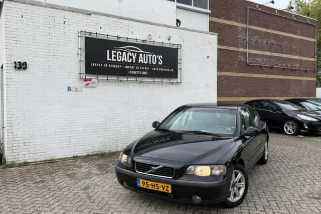 Volvo S60 (2001) thumbnail 1