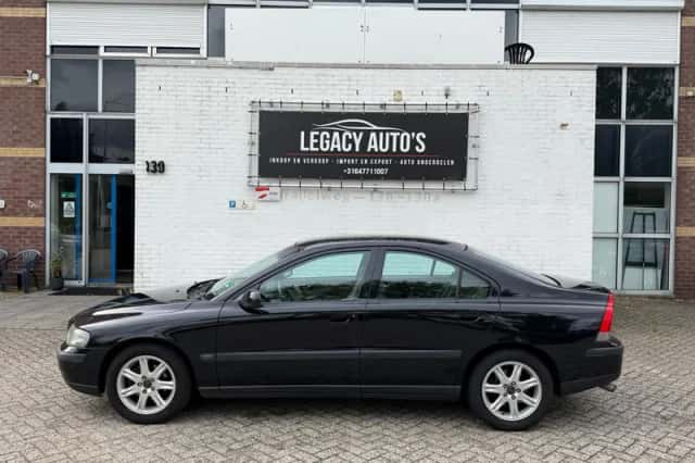 Volvo S60 (2001) thumbnail 3