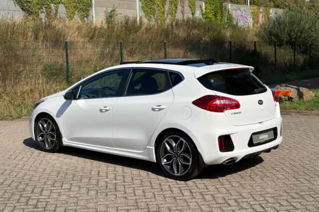Kia Cee'd (2018) thumbnail 2