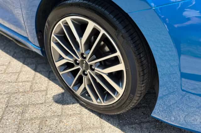 Kia Rio (2021) thumbnail 6