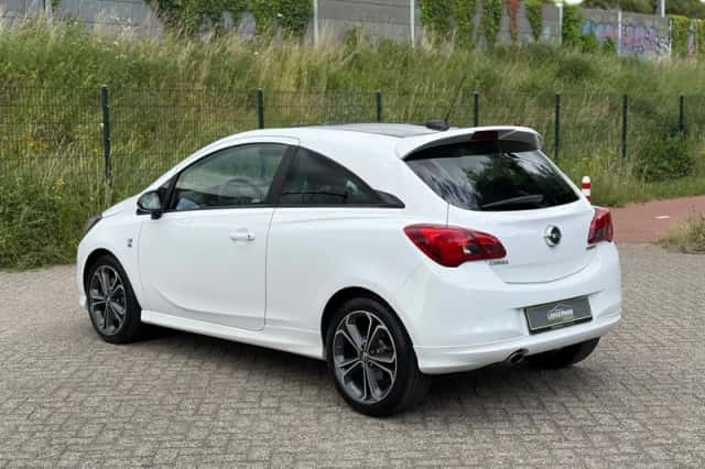 Opel Corsa (2017) thumbnail 2