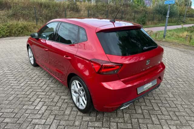 SEAT Ibiza (2018) thumbnail 2