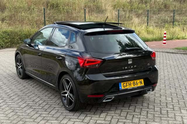 SEAT Ibiza (2019) thumbnail 2