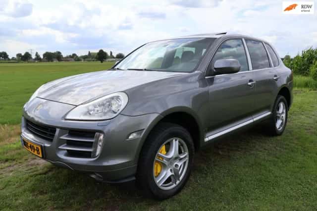 Porsche Cayenne (2008) thumbnail 2
