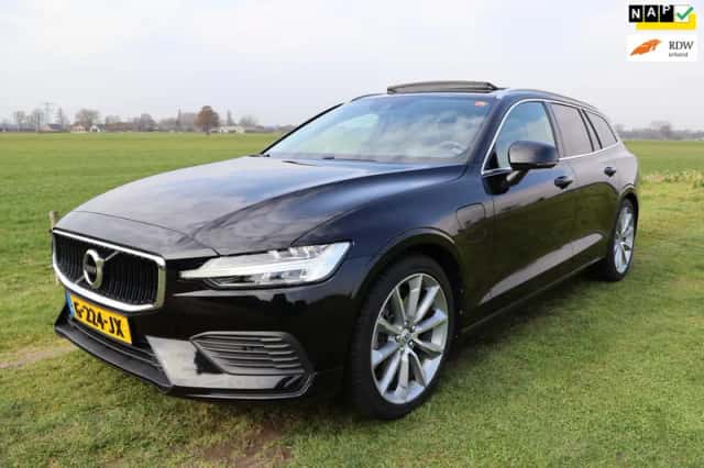 Volvo V60 (2019) thumbnail 2