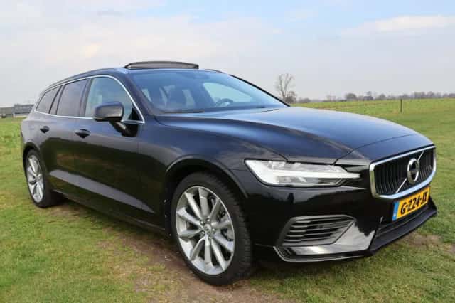 Volvo V60 (2019) thumbnail 3