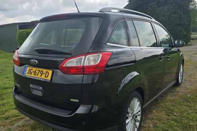 Ford Grand C-Max (2016) thumbnail 4