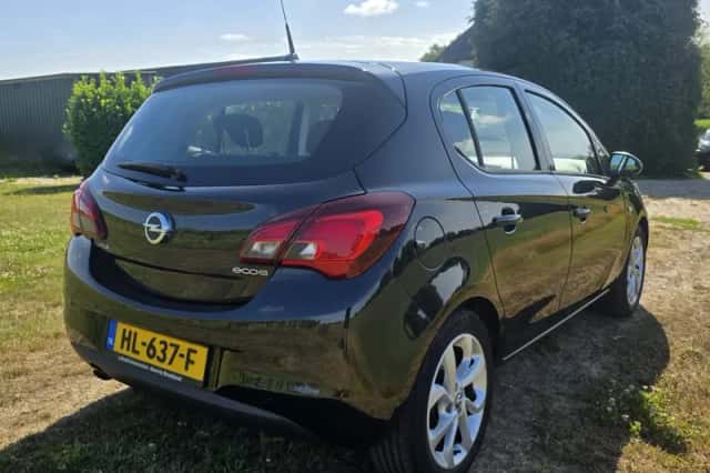 Opel Corsa (2015) thumbnail 4