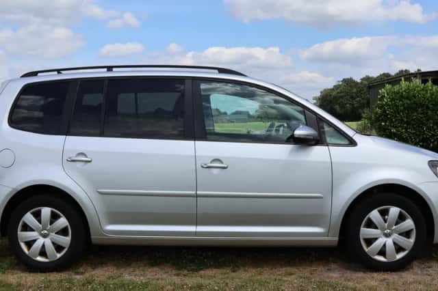 Volkswagen Touran (2012) thumbnail 6