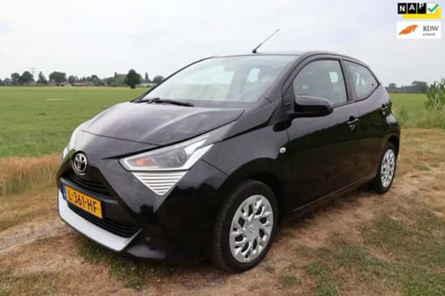 Toyota Aygo (2021) thumbnail 1
