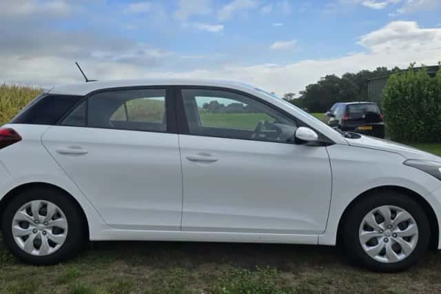 Hyundai i20 (2017) thumbnail 5