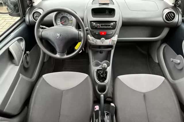 Peugeot 107 (2010) thumbnail 7