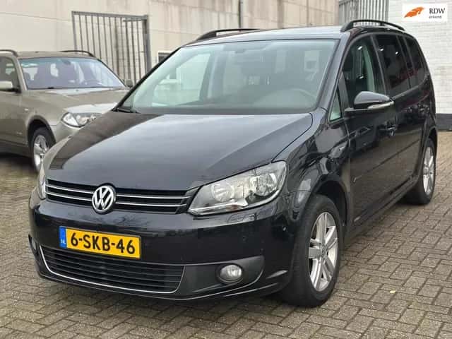 Volkswagen Touran (2013) — foto 1