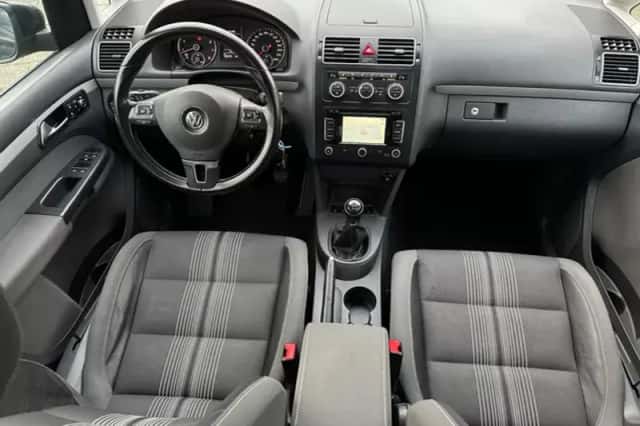Volkswagen Touran (2013) thumbnail 11