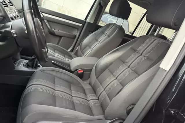 Volkswagen Touran (2013) thumbnail 16
